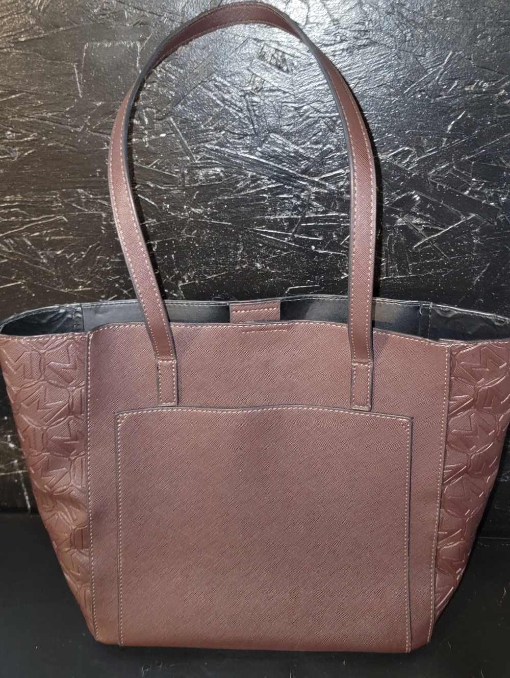Purse - Picture 1 of 1